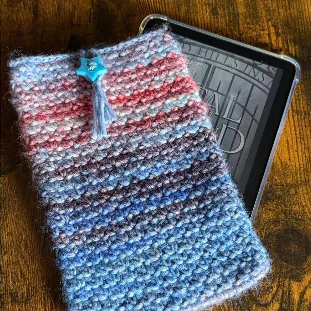 Handcrafted Blue and red Gradient crochet kindle Sleeve with Star button closure